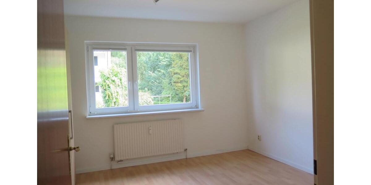 Hochparterre Neumünster Brachenfeld/Ruthenberg - 3 Zimmer, 77 m&sup2;, 133.000&euro; | Angebot:26566148