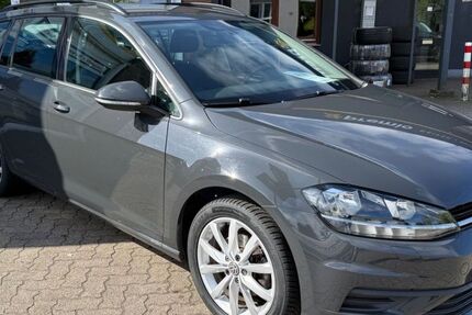 VW Golf 64.700 km 12.490 &euro; Neumünster 24536